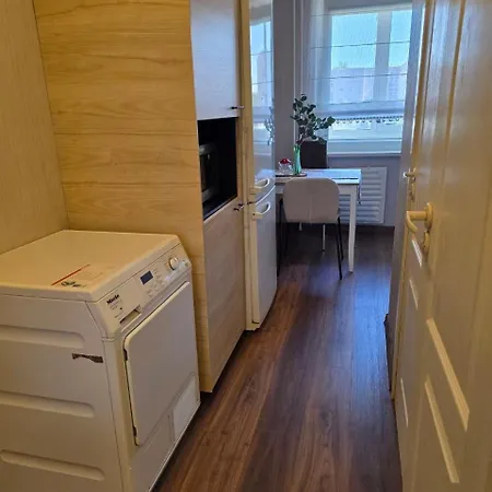 Cozy For 4 With Piano & Self Check-in Apartment Klaipeda